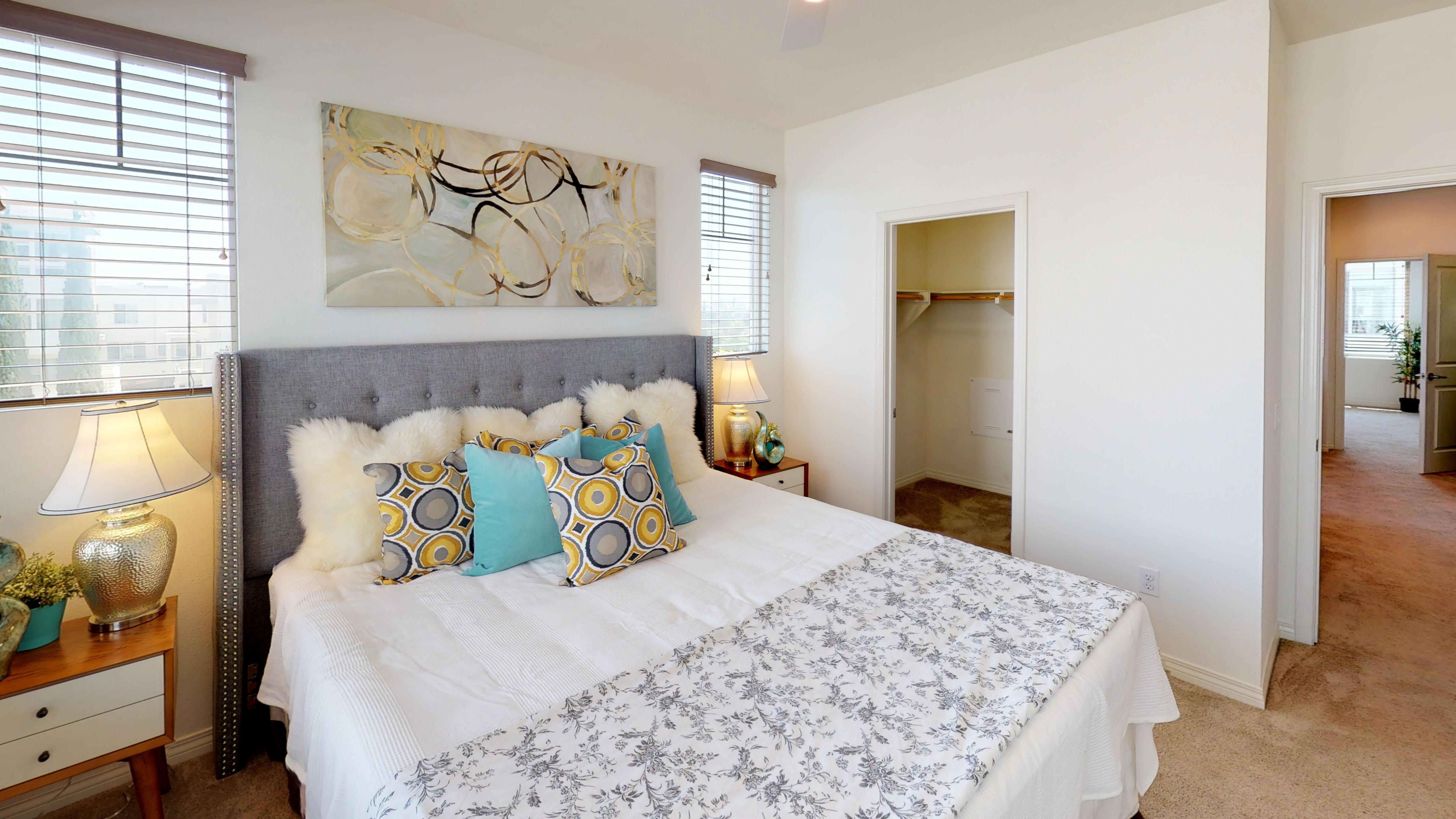 5554 Coral-108-Hawthorne-CA-90250-07102019_181000