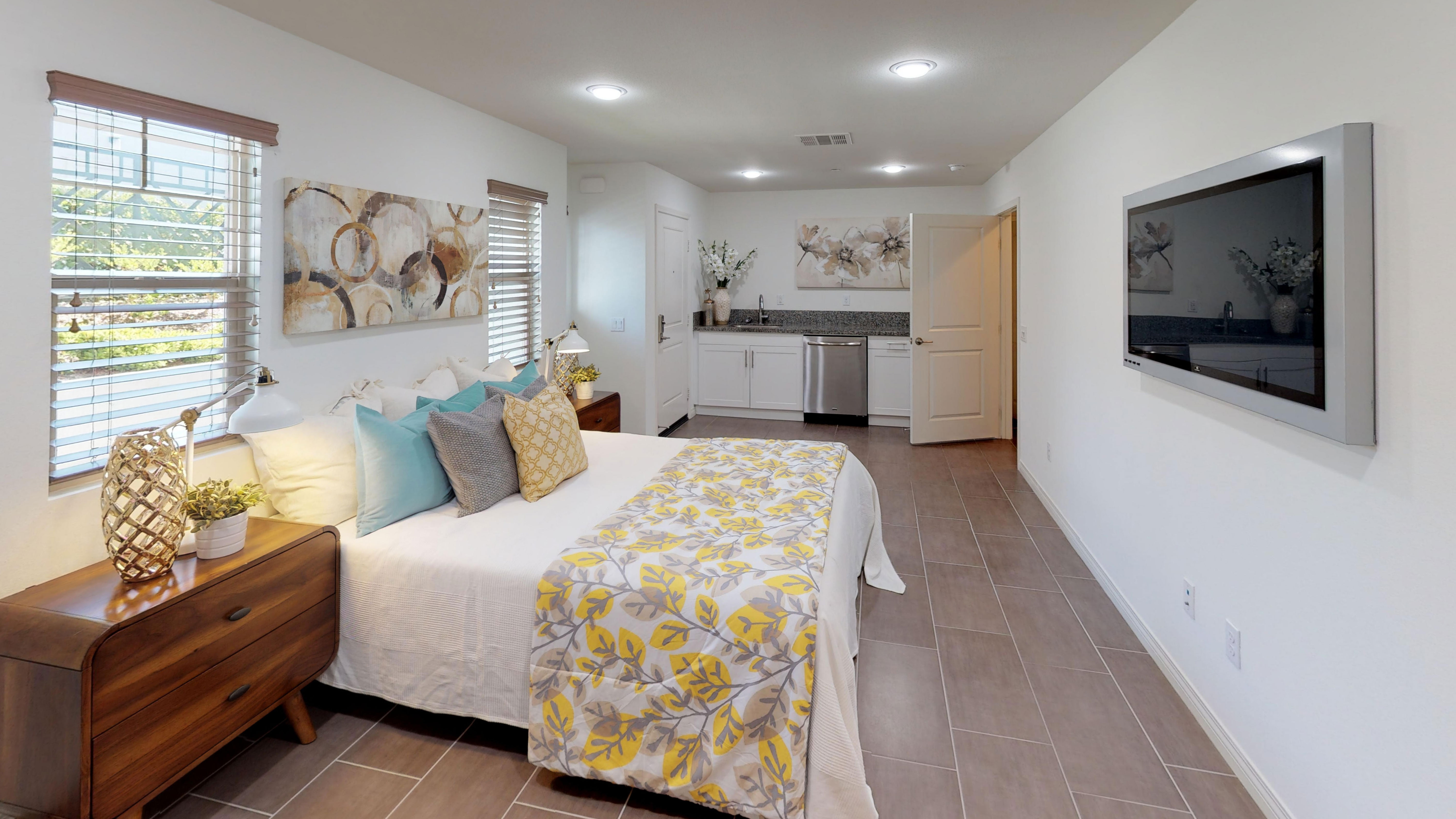 5554 Coral-108-Hawthorne-CA-90250-07102019_181624