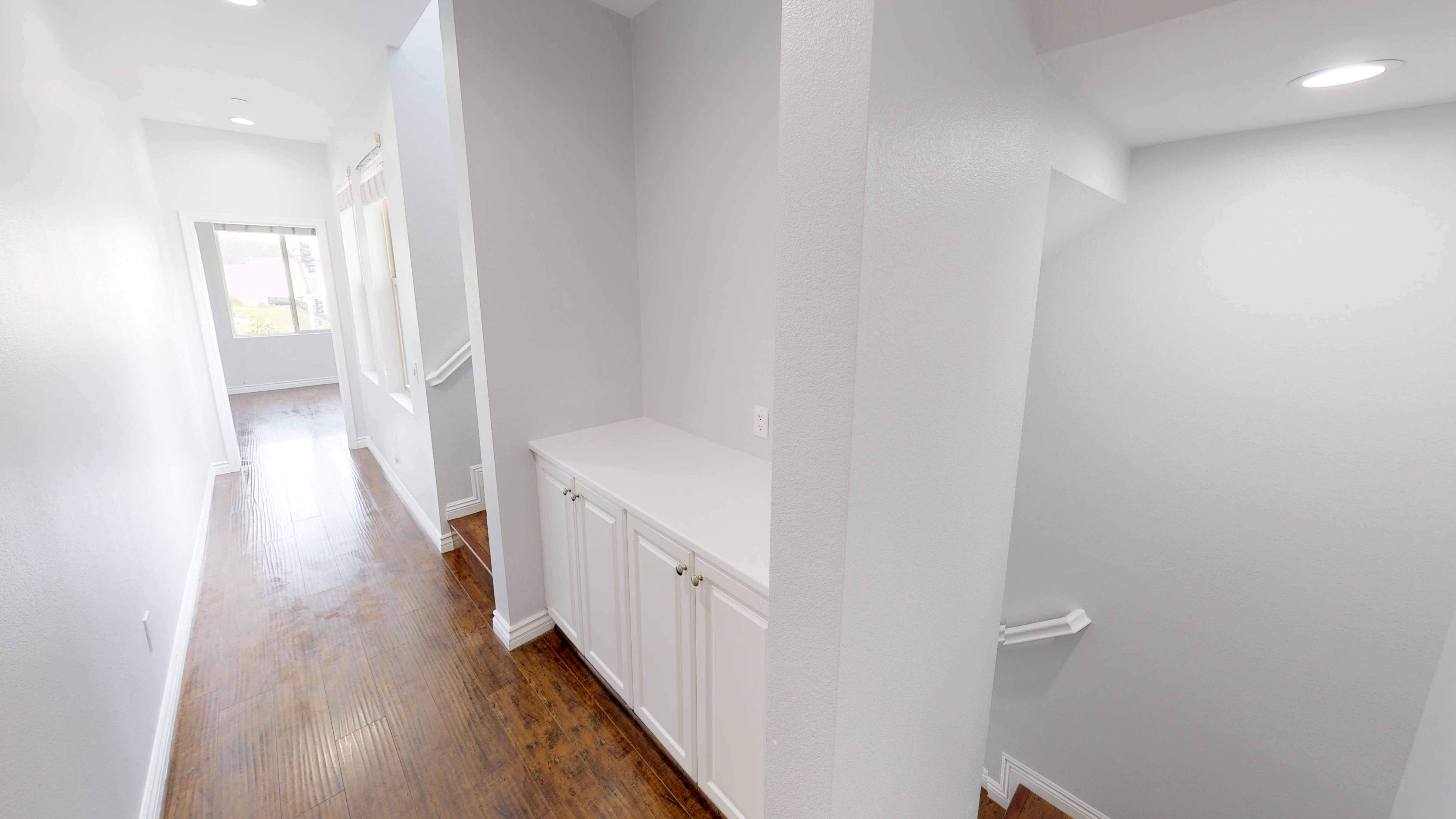 5565 Ocean-106-Hawthorne-CA-90250-03212019_155803