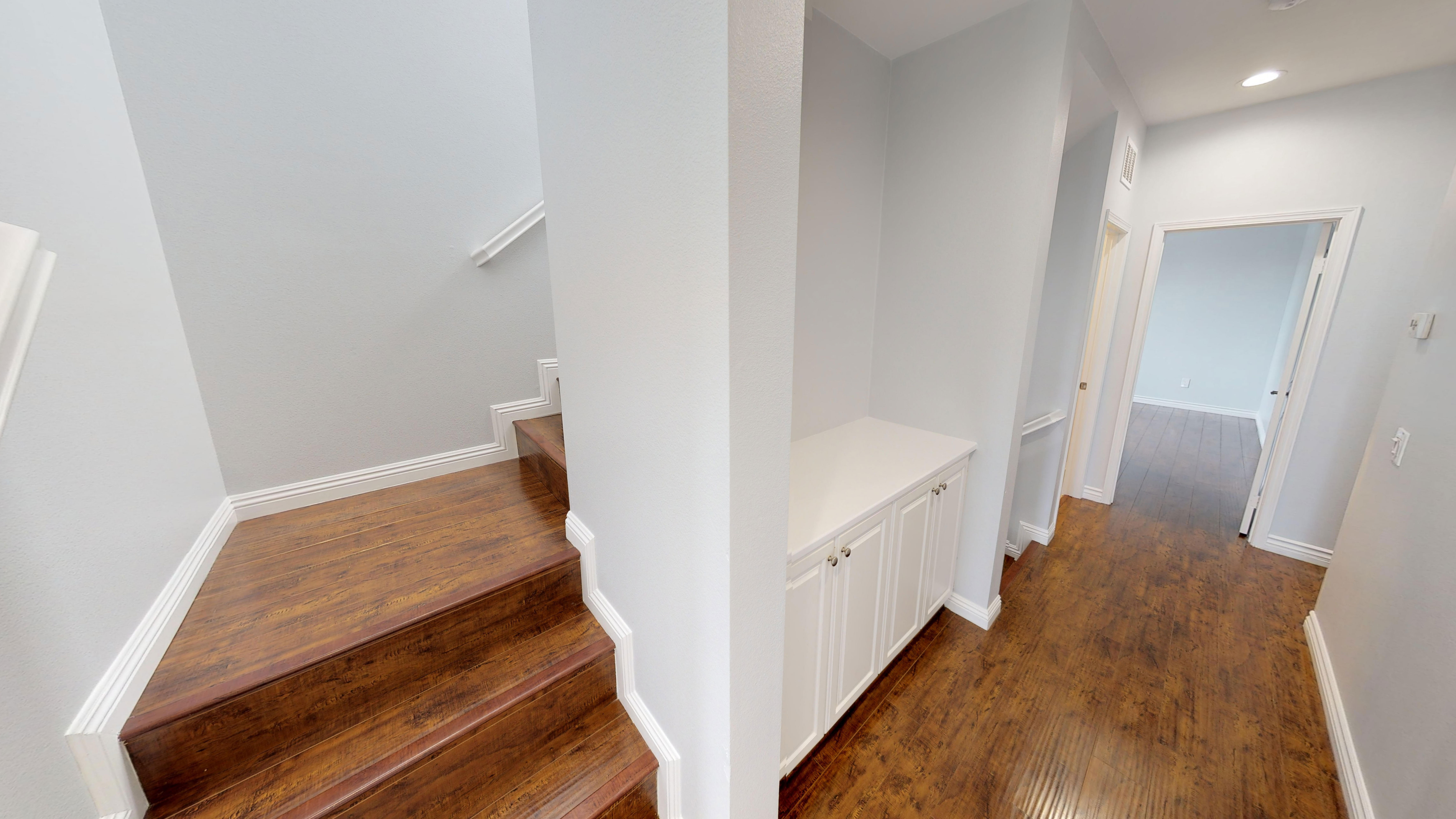 5565 Ocean-106-Hawthorne-CA-90250-03212019_164334